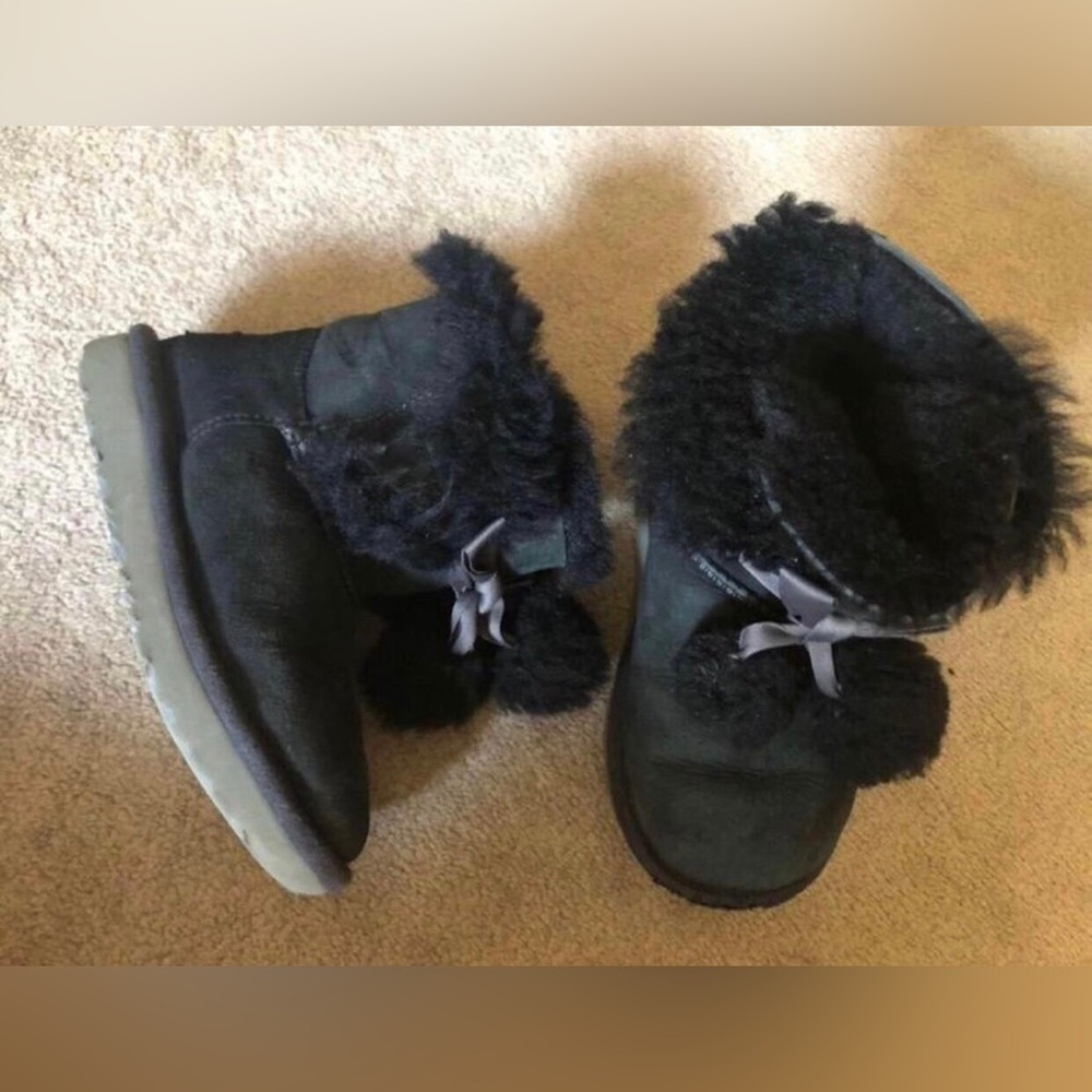 Ugg Australia kids boots with pom poms size 10